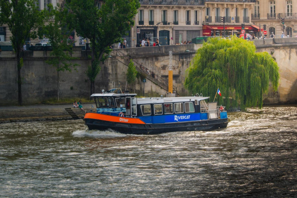 La navette fluviale intercommunale : Marne Bois Bateau Bus | Paris Est ...